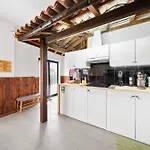 Apartamento Houten Apúlia