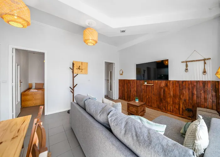 Houten Διαμέρισμα Apúlia