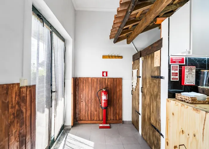 Houten Διαμέρισμα *